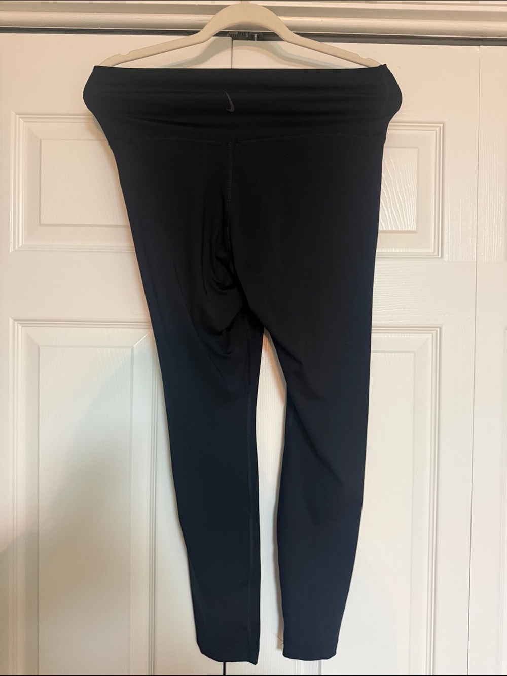 Nike Yoga Black High-Waist Athletic Leggings